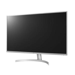 LG 32-inch 2560 x 1440 QHD Monitor (LG32QK500-W-A)